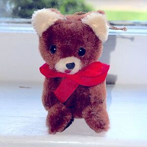 Vintage Silvestri jointed brown bear Christmas tree ornament with red bow